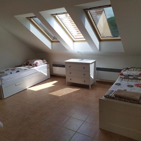Apartment Koprivovi Němčičky Eksteriør bilde